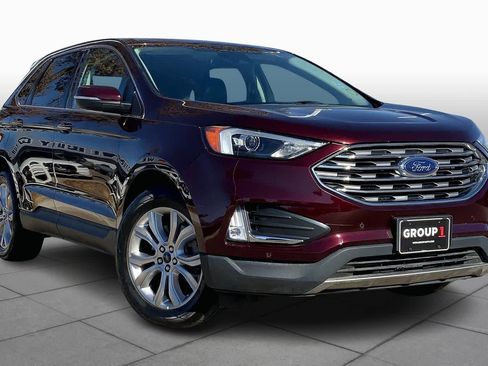 Certified 2022 Ford Edge Titanium image 2