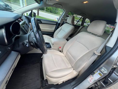 Used 2015 Subaru Outback 2.5i Premium AWD/4WD image 11