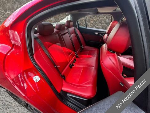 Used 2020 Alfa Romeo Giulia Ti w/ Nero Edizione AWD/4WD image 24