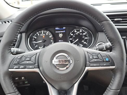 Used 2019 Nissan Rogue SL w/ Premium Package AWD/4WD image 11
