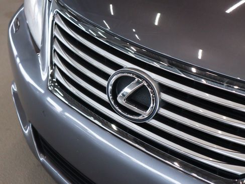 Used 2012 Lexus LS 460 w/ Luxury Value Edition RWD image 28