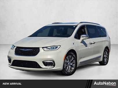Used 2021 Chrysler Pacifica Pinnacle