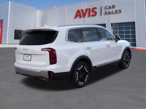 Used 2025 Kia Telluride S FWD image 6