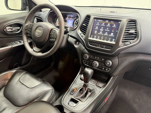 Used 2022 Jeep Cherokee Trailhawk w/ Sound & Nav Group image 30