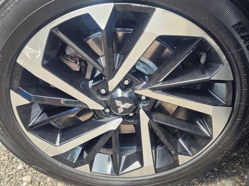 Used 2023 Mitsubishi Outlander SE AWD/4WD image 43