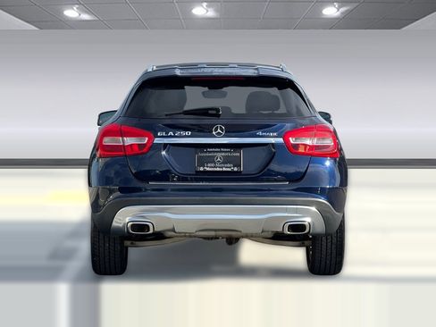 Used 2017 Mercedes-Benz GLA 250 4MATIC image 9