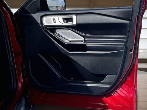 Used 2022 Ford Explorer ST w/ Equipment Group 401A image 24