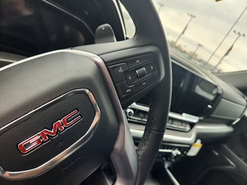 New 2026 GMC Sierra 1500 SLT image 22