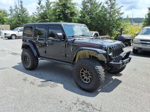 Used 2018 Jeep Wrangler Unlimited Rubicon AWD/4WD image 3