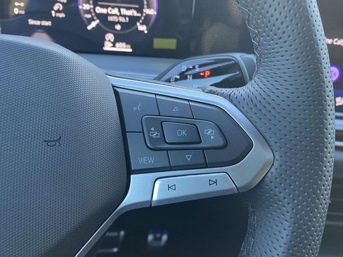 New 2026 Volkswagen Tiguan SE R-Line FWD image 21