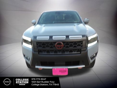 New 2026 Nissan Frontier PRO-4X w/ Pro-4x Convenience Package image 9