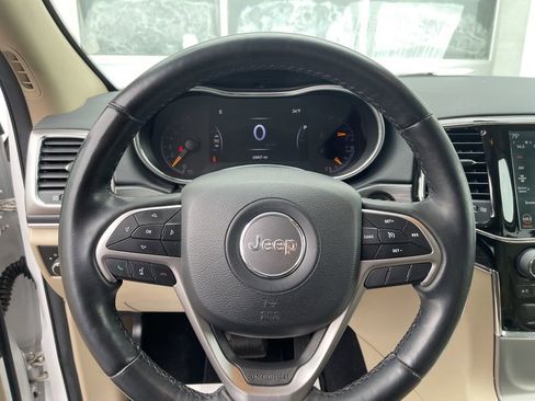 Used 2020 Jeep Grand Cherokee Limited w/ Luxury Group II image 13