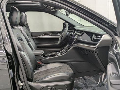 Used 2023 Jeep Grand Cherokee Trailhawk image 25