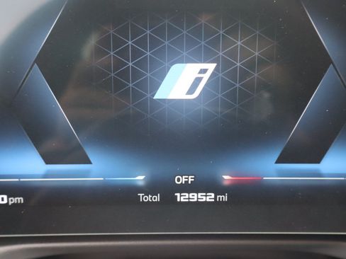 Used 2025 BMW i4 xDrive40i AWD/4WD image 12