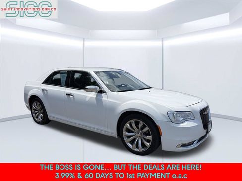 Used 2019 Chrysler 300 Limited RWD image 8