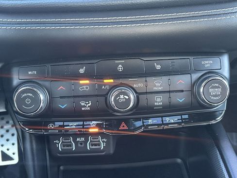 Used 2021 Dodge Durango GT image 24