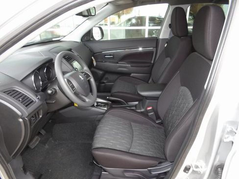 New 2025 Mitsubishi Outlander Sport SE image 13