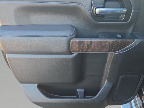 Used 2022 GMC Sierra 2500 Denali w/ Denali Ultimate Package image 23