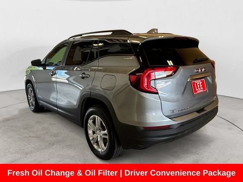 Used 2024 GMC Terrain SLE w/ Driver Convenience Package AWD/4WD image 3