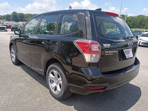 Used 2018 Subaru Forester 2.5i AWD/4WD image 5
