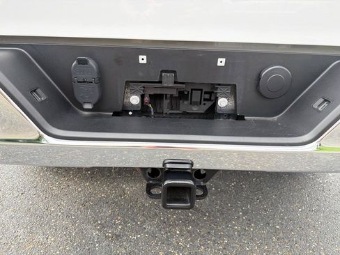 Used 2024 Chevrolet Silverado 1500 LT AWD/4WD image 32