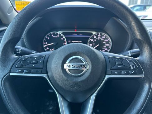 Used 2023 Nissan Sentra SV image 24