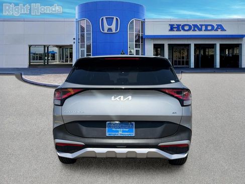 Used 2024 Kia Sportage LX AWD/4WD image 5