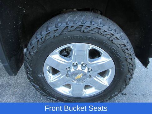 Used 2022 Chevrolet Silverado 2500 LTZ w/ LTZ Plus Package image 9