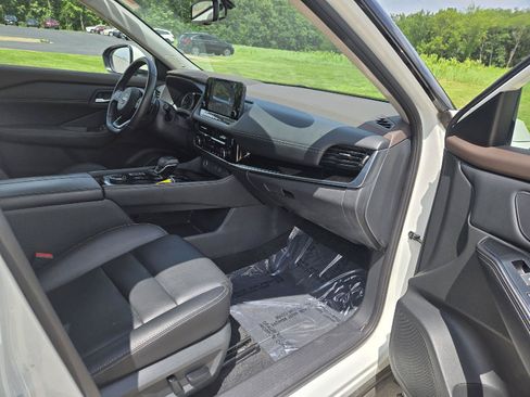 Used 2023 Nissan Rogue SL w/ SL Premium Package AWD/4WD image 23