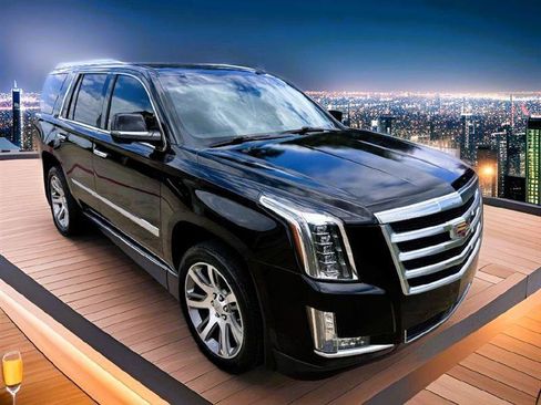 Used 2015 Cadillac Escalade Premium AWD/4WD image 1