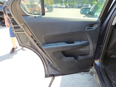 Used 2016 Chevrolet Equinox LS AWD/4WD image 27