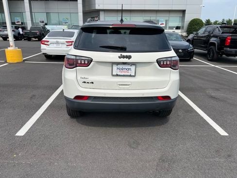 Used 2019 Jeep Compass Latitude AWD/4WD image 2