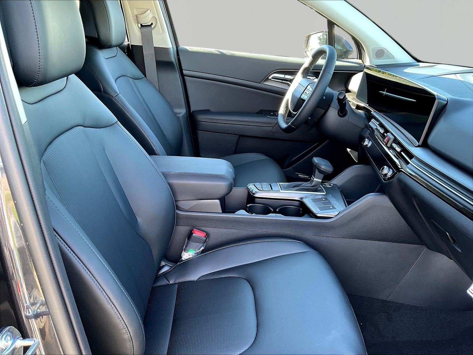 New 2027 Kia Sportage SX FWD image 18