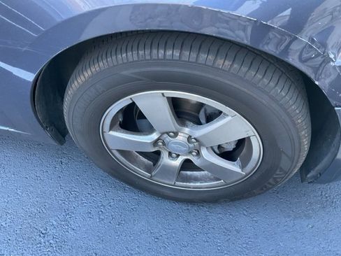 Used 2014 Chevrolet Cruze LT image 3