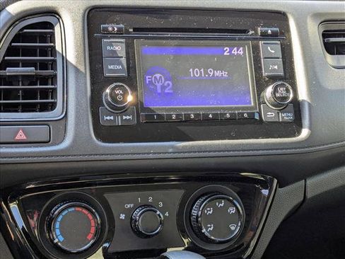 Used 2022 Honda HR-V LX image 15