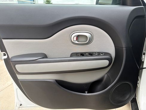 Used 2016 Kia Soul FWD image 11
