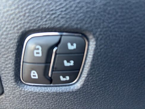 Used 2022 Ford F350 Lariat w/ Tremor Off-Road Package image 35