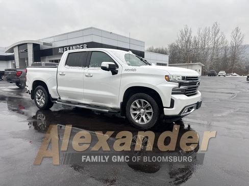 Used 2020 Chevrolet Silverado 1500 High Country w/ Technology Package image 1