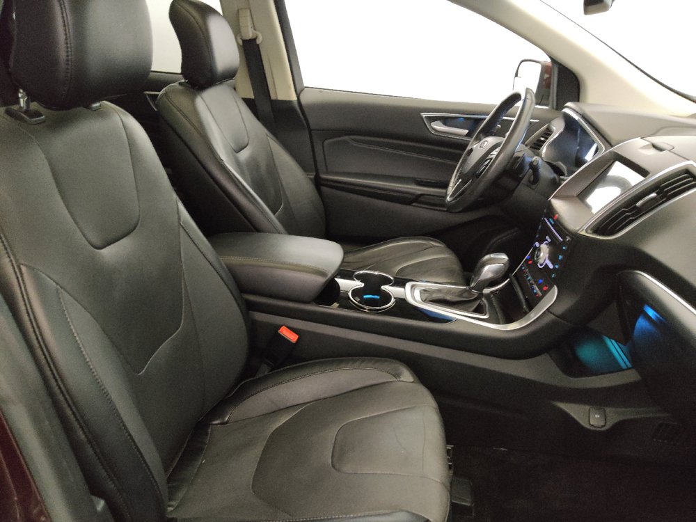 Used 2018 Ford Edge Titanium w/ Equipment Group 301A AWD/4WD image 21