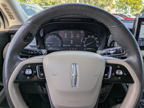 Used 2020 Lincoln Corsair FWD w/ Premium Package image 26
