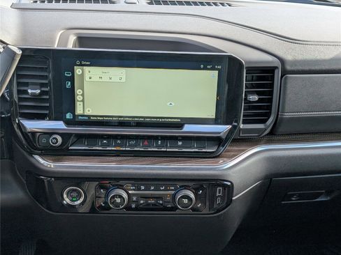 Used 2024 Chevrolet Silverado 1500 LT image 17