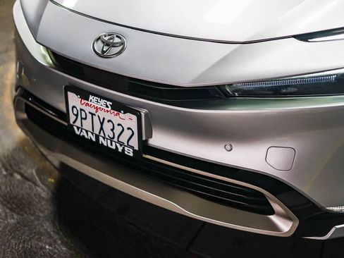 Used 2024 Toyota Prius Prime Premium image 5