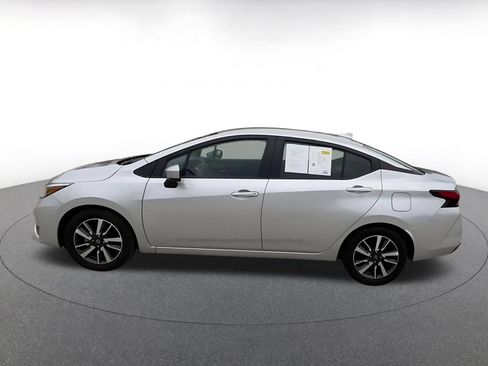 Used 2025 Nissan Versa SV FWD image 8