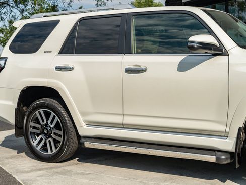 Used 2020 Toyota 4Runner Limited AWD/4WD image 13