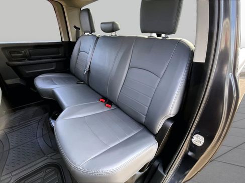 Used 2019 RAM 1500 Tradesman w/ Chrome Appearance Group RWD image 20