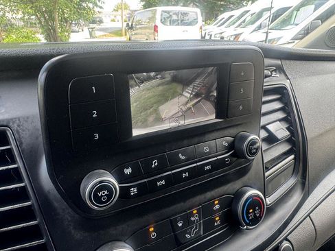 Used 2020 Ford Transit 250 Medium Roof image 11