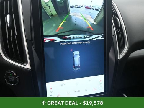 Used 2023 Ford Edge SEL image 34