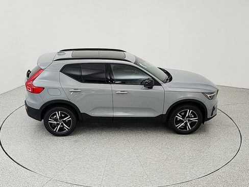 New 2026 Volvo XC40 B5 Core w/ Protection Package Premier AWD/4WD image 16