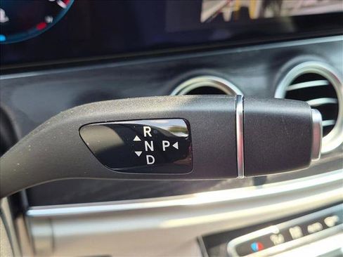 Used 2021 Mercedes-Benz E 350 Sedan image 13