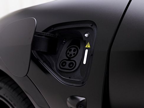 Used 2025 Lotus Eletre image 31